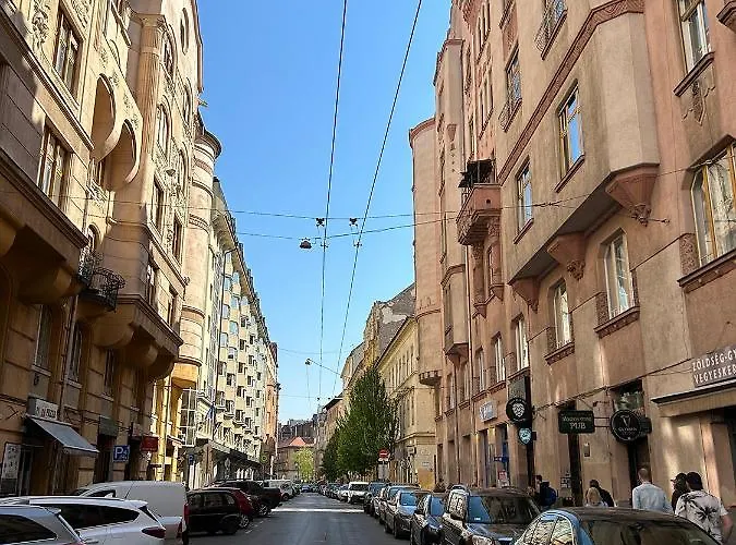 Imagine Premium * Budapesta